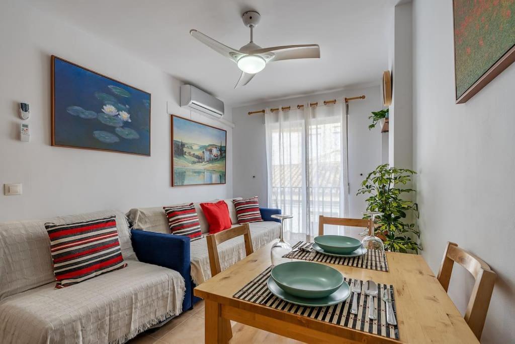 Bonito Apartamento En Monachil Pueblo Esterno foto