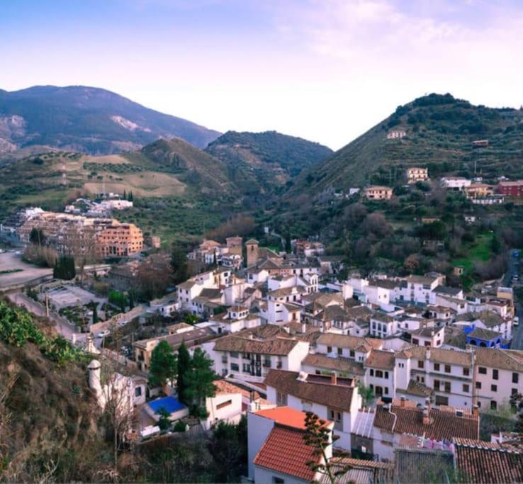 Bonito Apartamento En Monachil Pueblo Esterno foto
